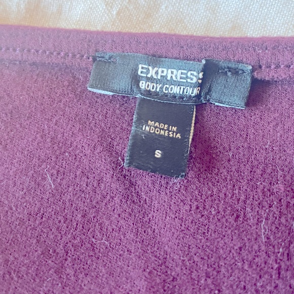 Express size small contour, v-neck bodysuit(s) - Picture 2 of 4